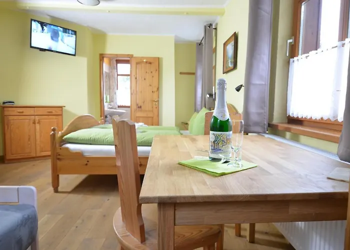 Landgasthof & Koehlerhuette Отель *