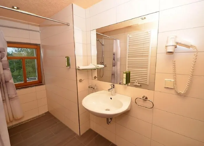 Отель Landgasthof & Koehlerhuette