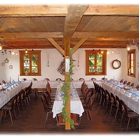 Landgasthof & Koehlerhuette מלון *